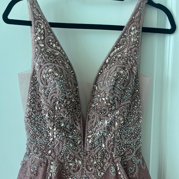 Coya Collection Hand-Beaded Glitter Ball Gown XS – Rose Gold Elegance ✨ - Picture 3 of 15